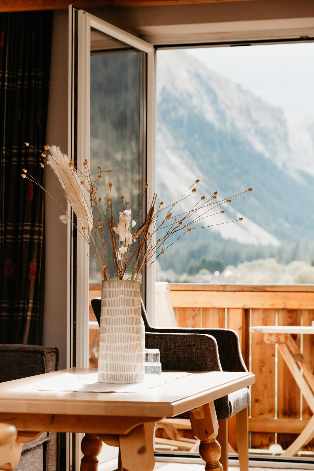 Hotel Hohenfels Tannheim Extérieur photo